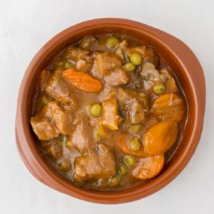 Ternera en salsa con guisantes